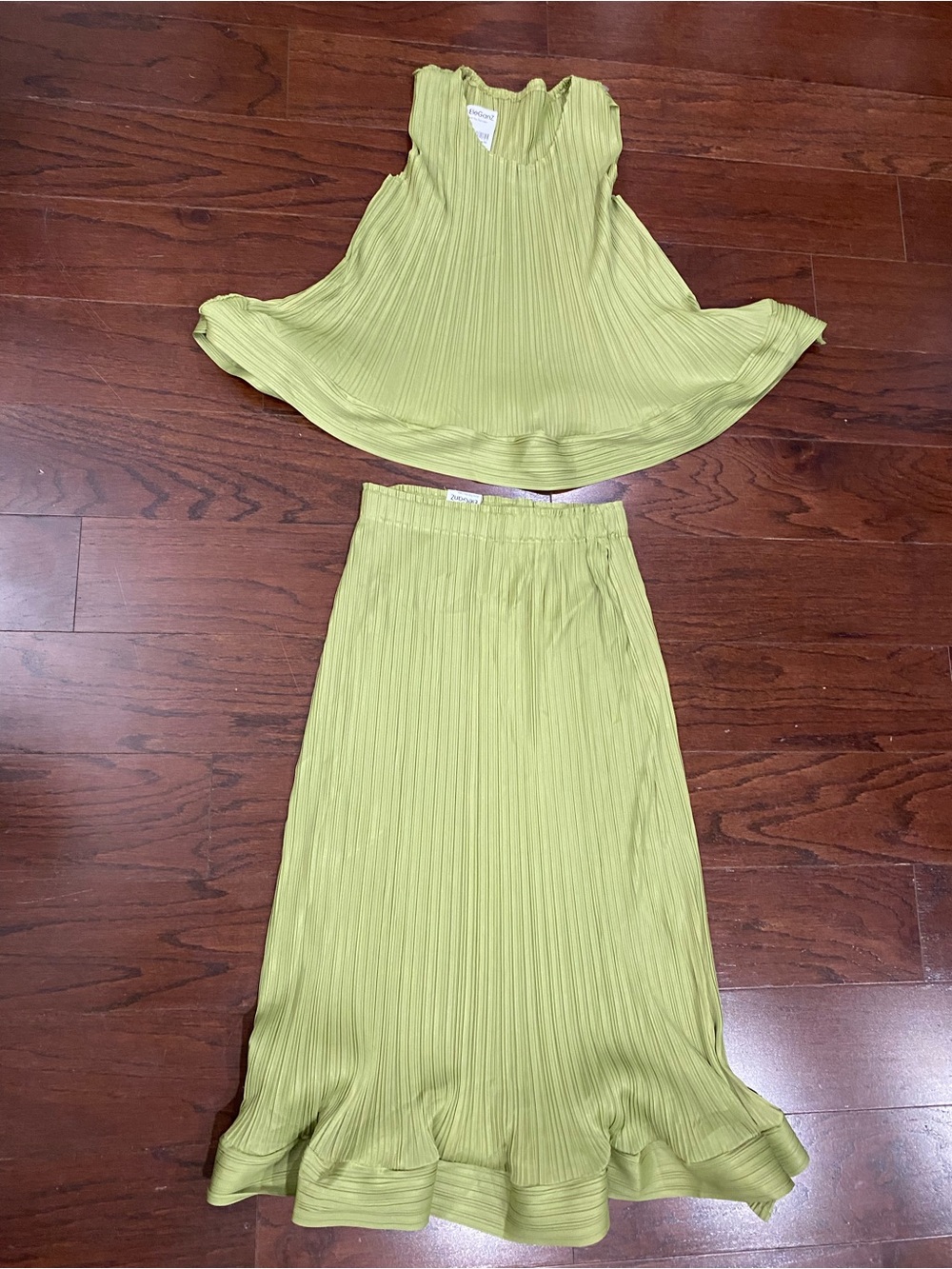 NWT 2 Piece Set  Ruffle Tiered Maxi Skirt Top Green Boho Small Concert Party